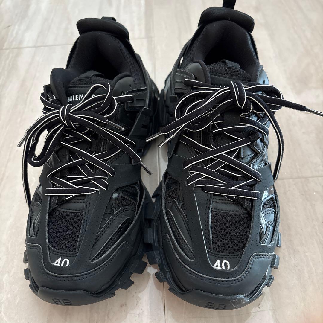 バレンシアガ トラックスニーカー ブラック 40 未使用 試し履きのみ 正規品 ブラック の メンズ Track スニーカー | Balenciaga JP (バレンシアガ）