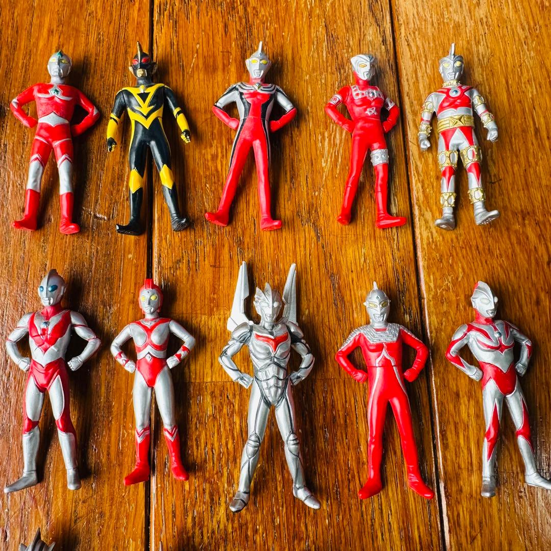 小*獣様 【レア】キャラエッグ ワンダーカプセル ウルトラマン