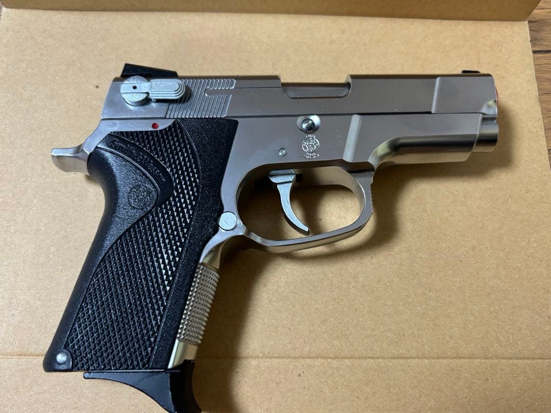 Smith&Wesson SHORTY4O