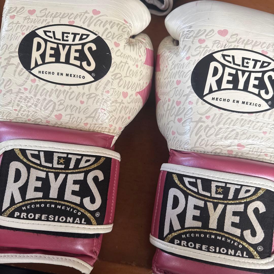 メキシコ購入 REYES ボクシンググローブ ホワイト/ピンク 16OS Reyes（レイジェス） キッズ ボクシンググローブ スパーリング