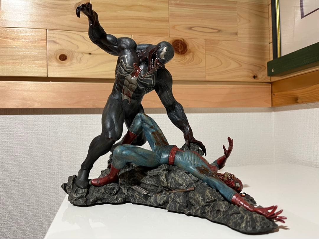 スパイダーマン ヴェノム スタチュー