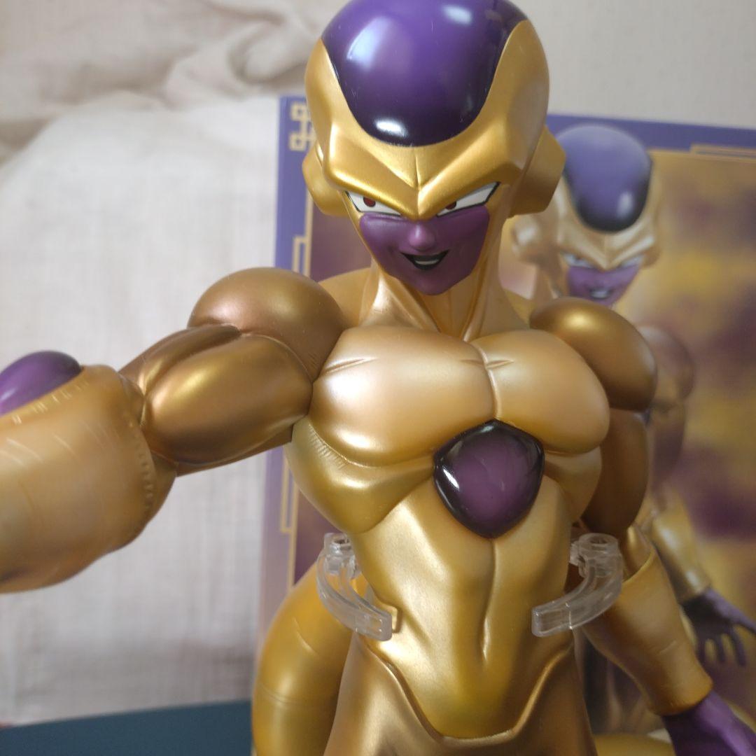 ドラゴンボール　ゴールデンフリーザ　ギガンティック フィギュア