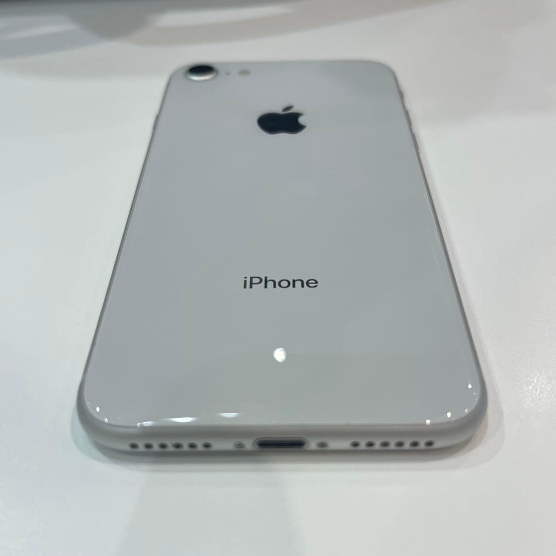iPhone8 Apple 本体 シルバー SIMフリー 64GB 美品 - メルカリ
