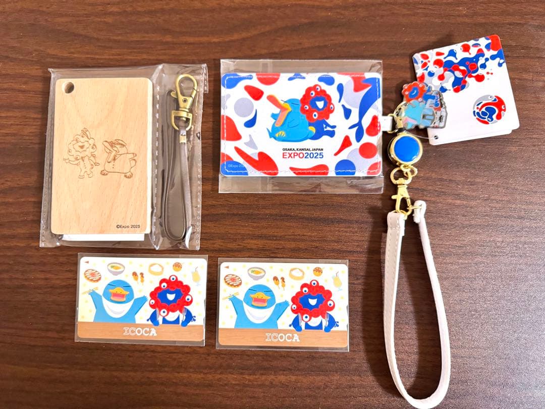 大阪関西万博限定！ JR西日本コラボ 合皮と木製パスケースとICOCA