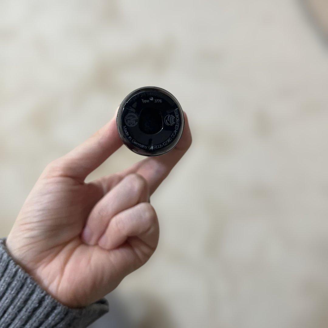 oral-B iO5電動歯ブラシ本体 充電器・ケース 付け替えブラシ合計8本