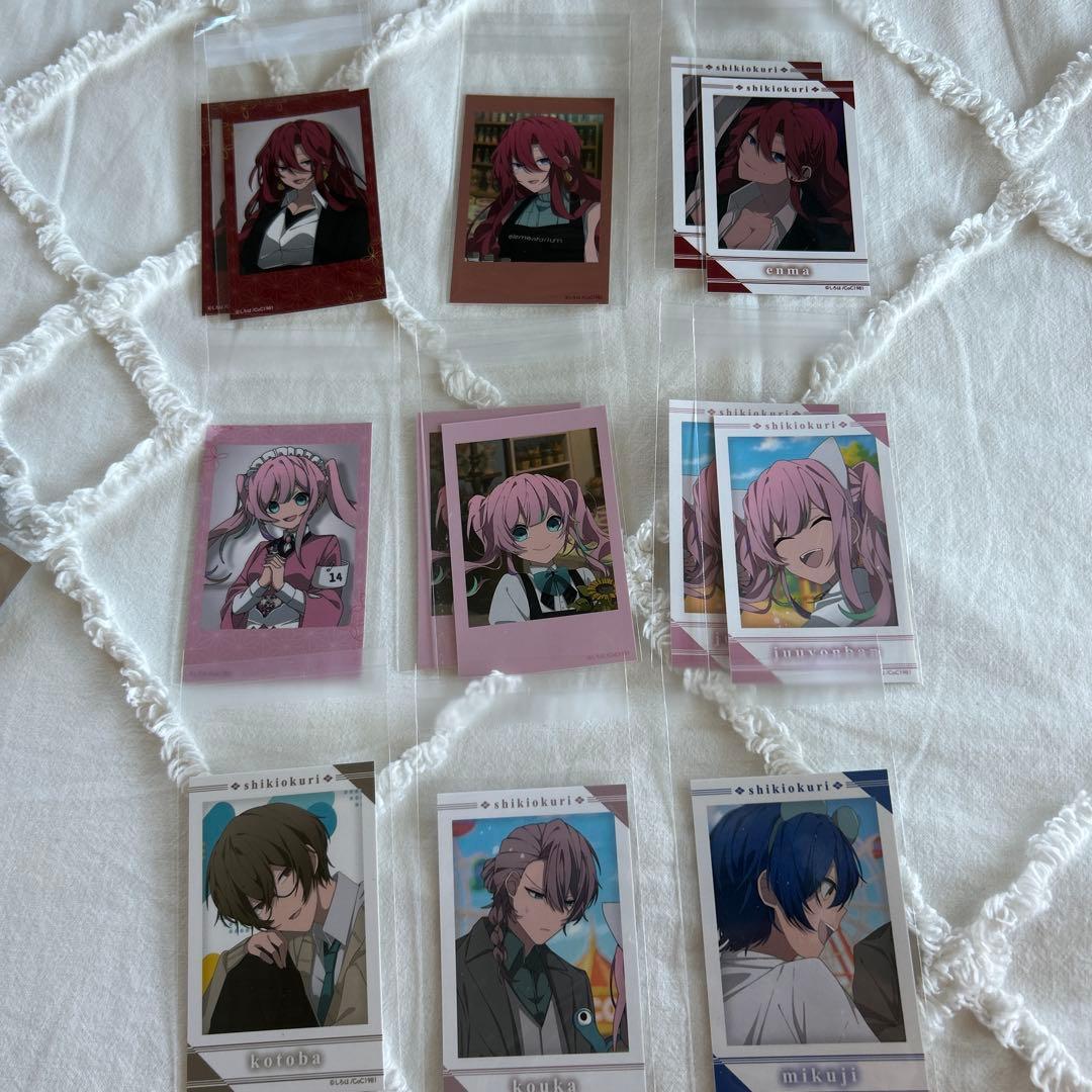 アニメキャラクター 缶バッジ・ポストカードセット