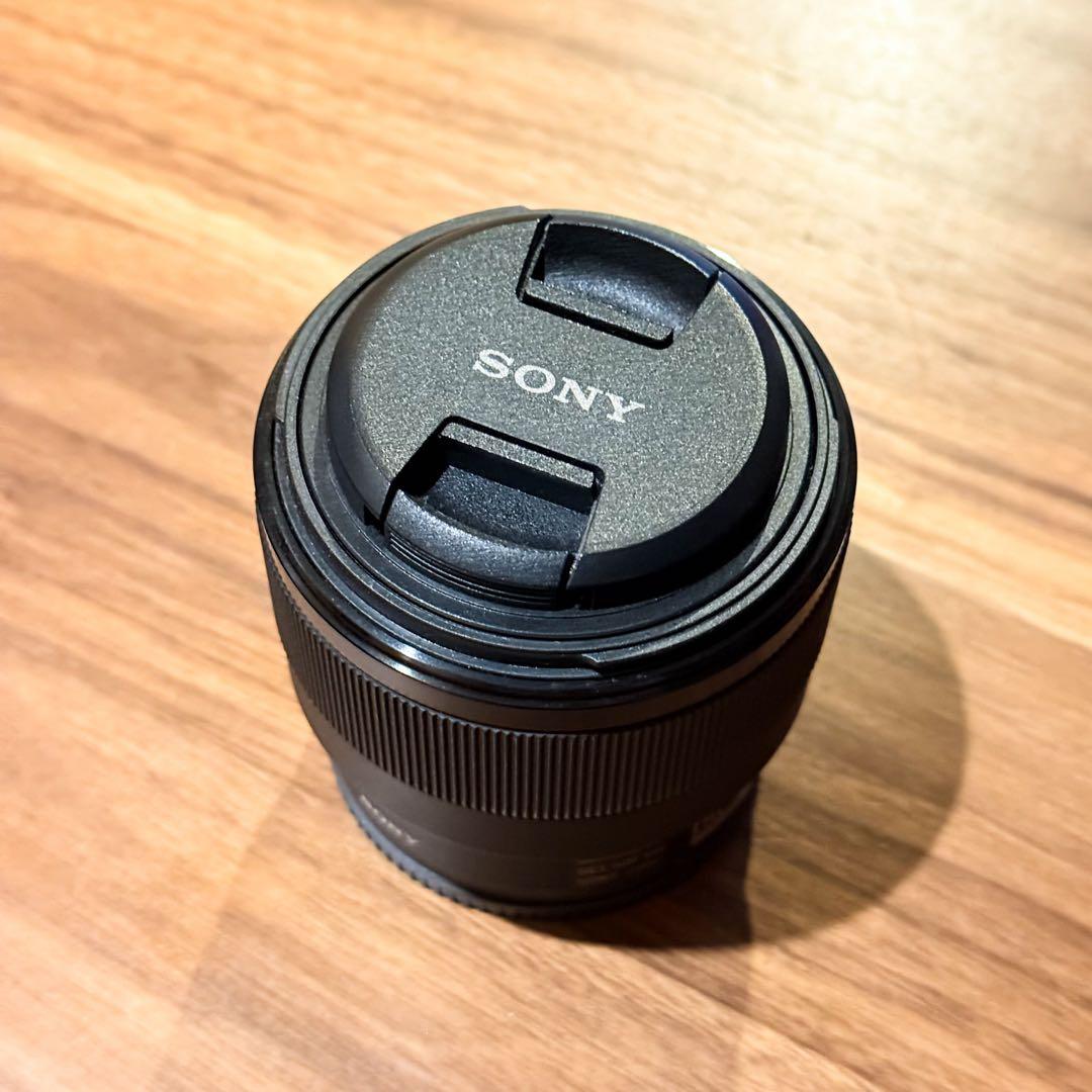美品 SONY FE 50mm F1.8 単焦点レンズ SEL50F18F カメラレンズ FE 50mm F1.8 ブラック SEL50F18F [ソニーE /単焦点