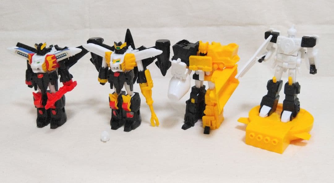 カバヤ　Bigガオガイガーガム５体セット hqdefault.jpg