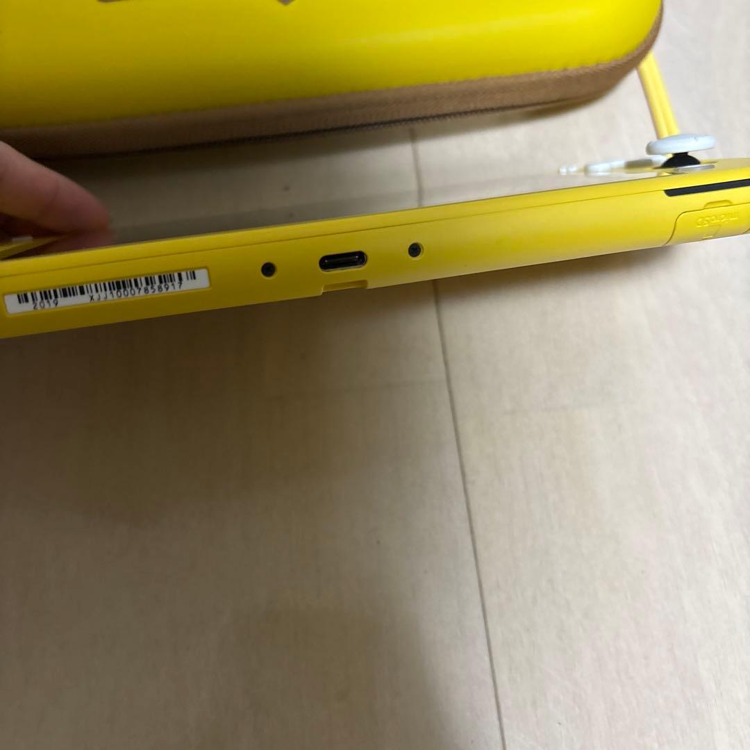 Nintendo Switch Lite イエロー 本体 + ケース + 充電器