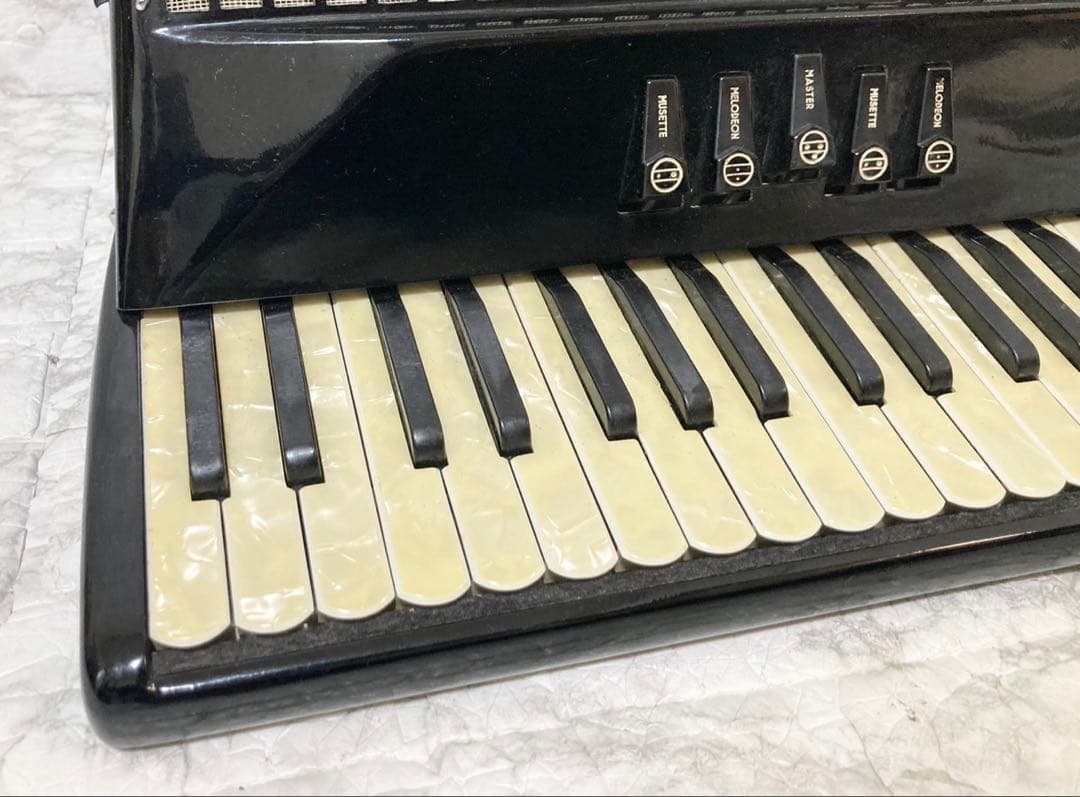 音出し確認済 蛇腹良好】EXCELSIOR アコーディオン Mod.303/S - メルカリ