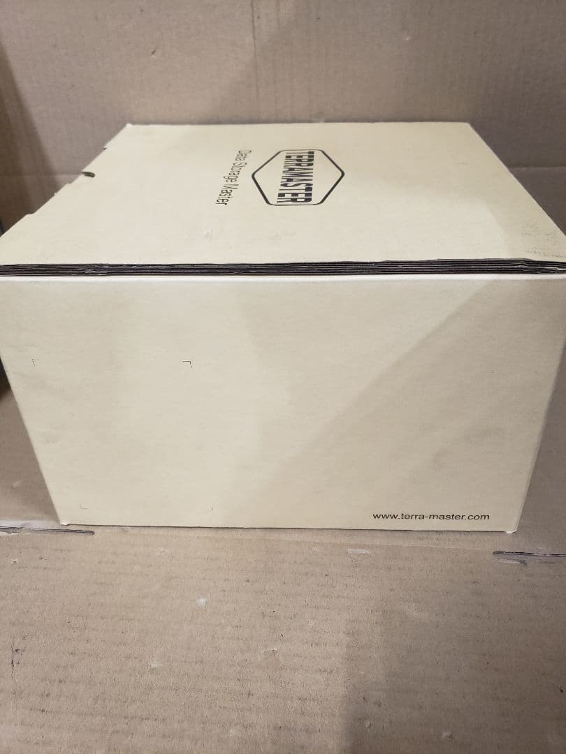 TerraMaster F2-221 2ベイ NAS 2.0GHz