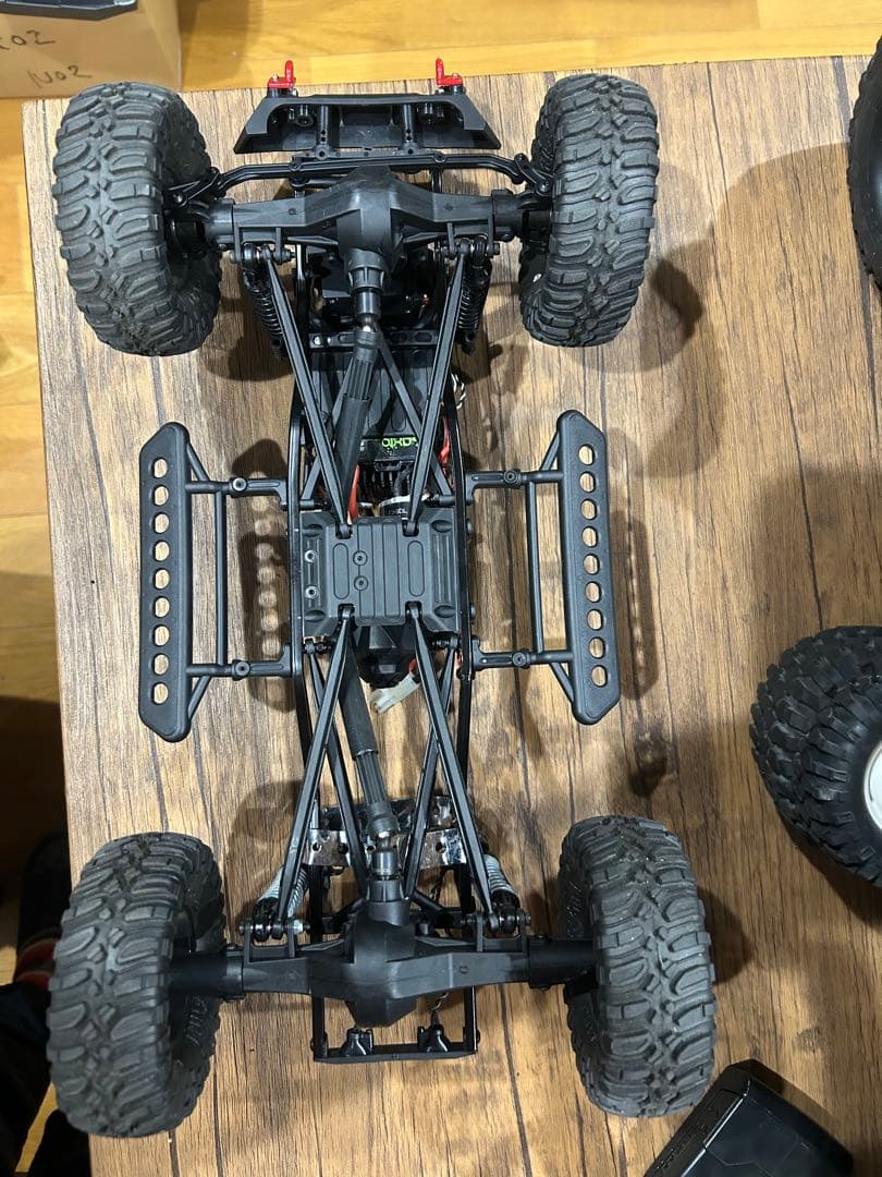 jeepチェロキーRCカー おまけボディ付き