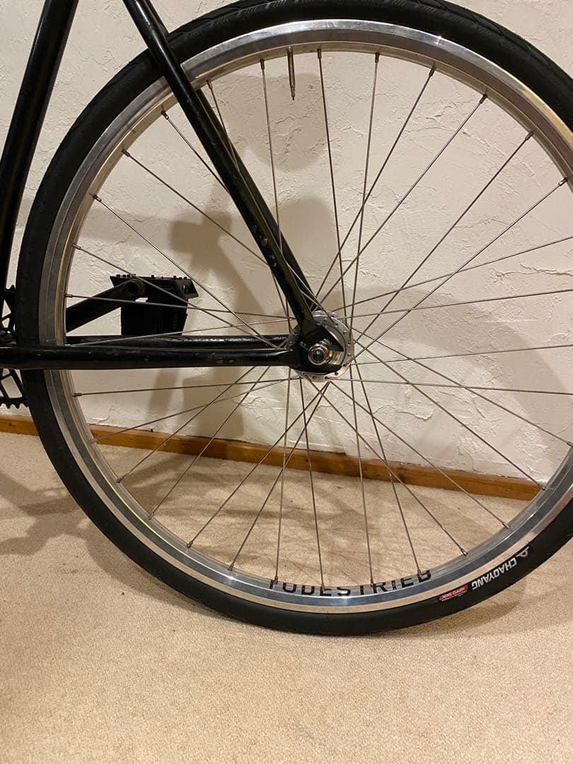 送料込み】700c ボムトラックDIVIDEピストダーカスワン トリ車fgfs