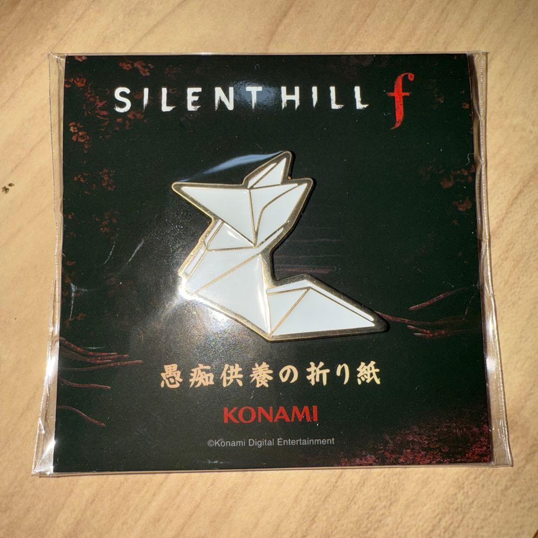 TGS2025 サイレントヒルf 折り紙ピンバッジ - メルカリ