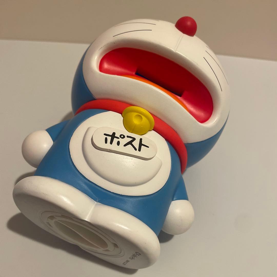 限定品 2020年 代用シールでポストになった ドラえもん 貯金箱