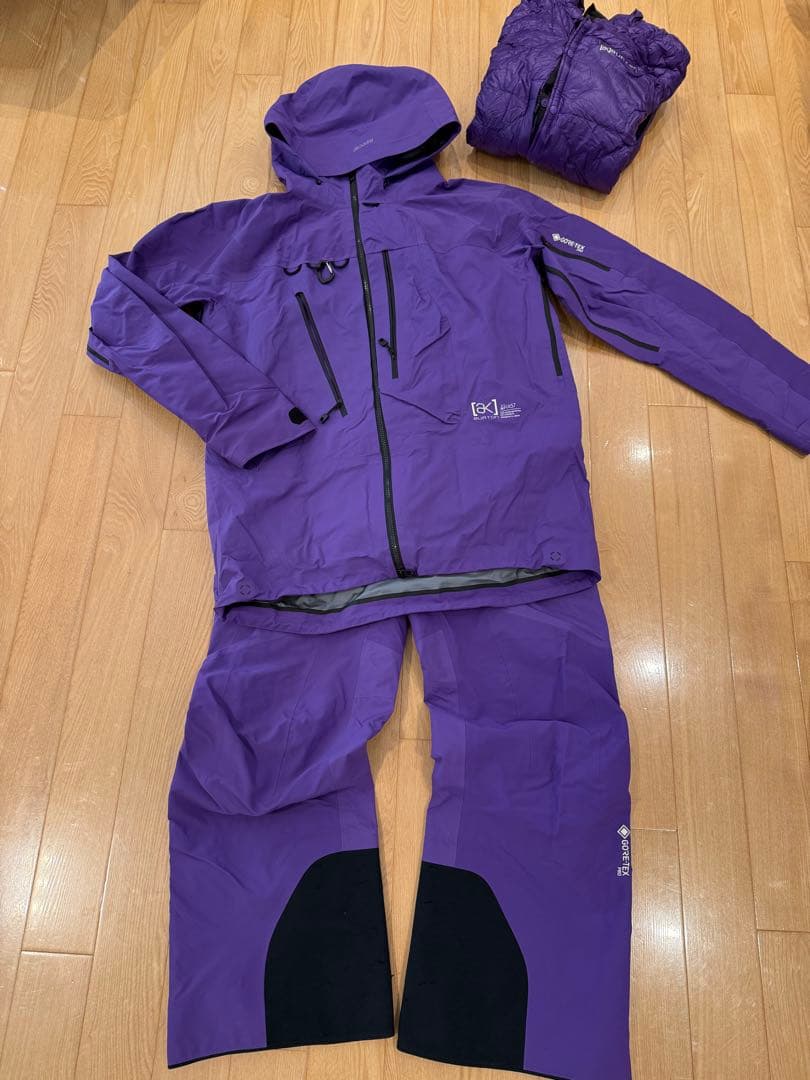 AK457 Burton 上下セット+インナーダウン 3点セット AK457 Burton 上下セット+インナーダウン 3点セット