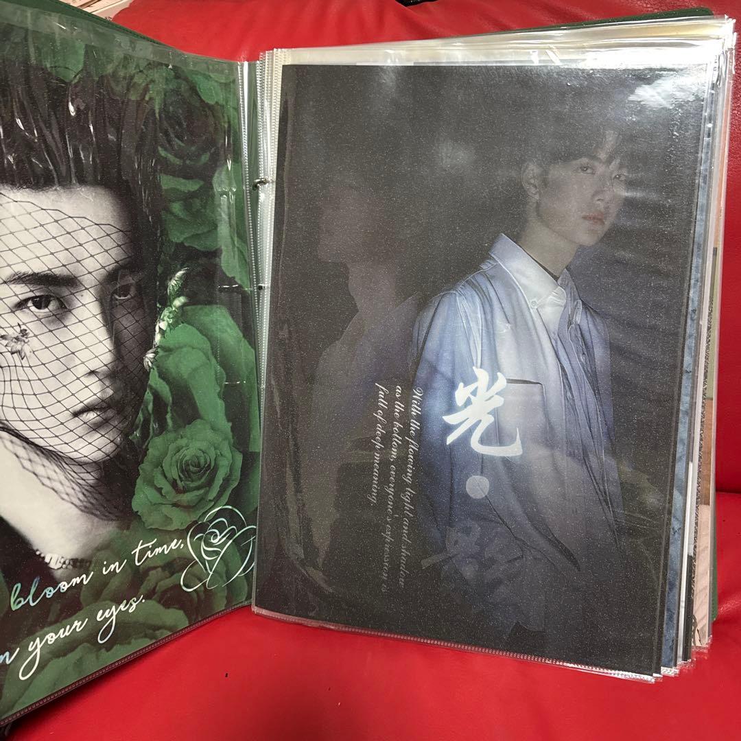 王一博ポスターカード　50枚　レア収納冊付き