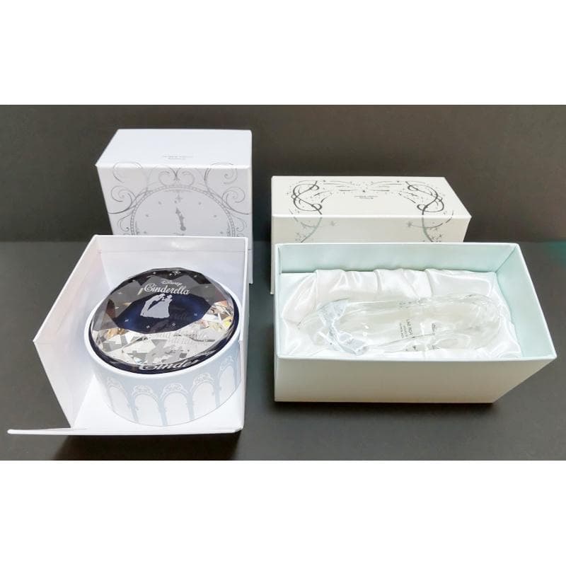 非売品　ディズニー　シンデレラ　アクセサリーケース　リングピロー　ガラスの靴 ガラスの靴」に指輪を入れてプロポーズ！｜ディズニーオリジナルリング