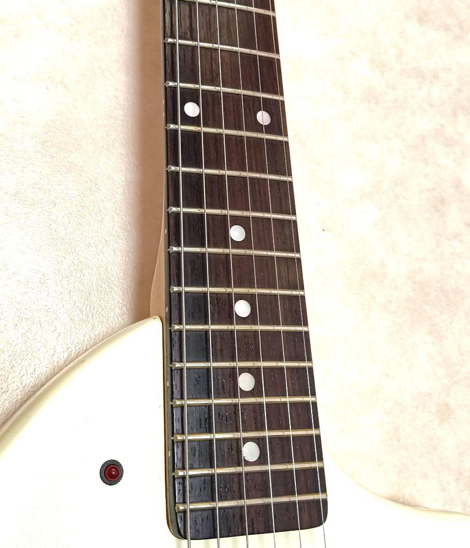 【美品】DIGI-ZO PWH マルチエフェクター内蔵 ミニギター 専用ケース付