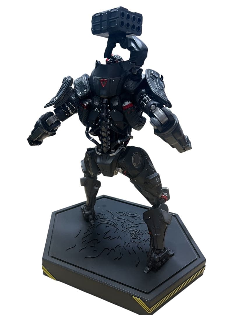 スタチュー サイバーパンク2077 アダム・スマッシャー