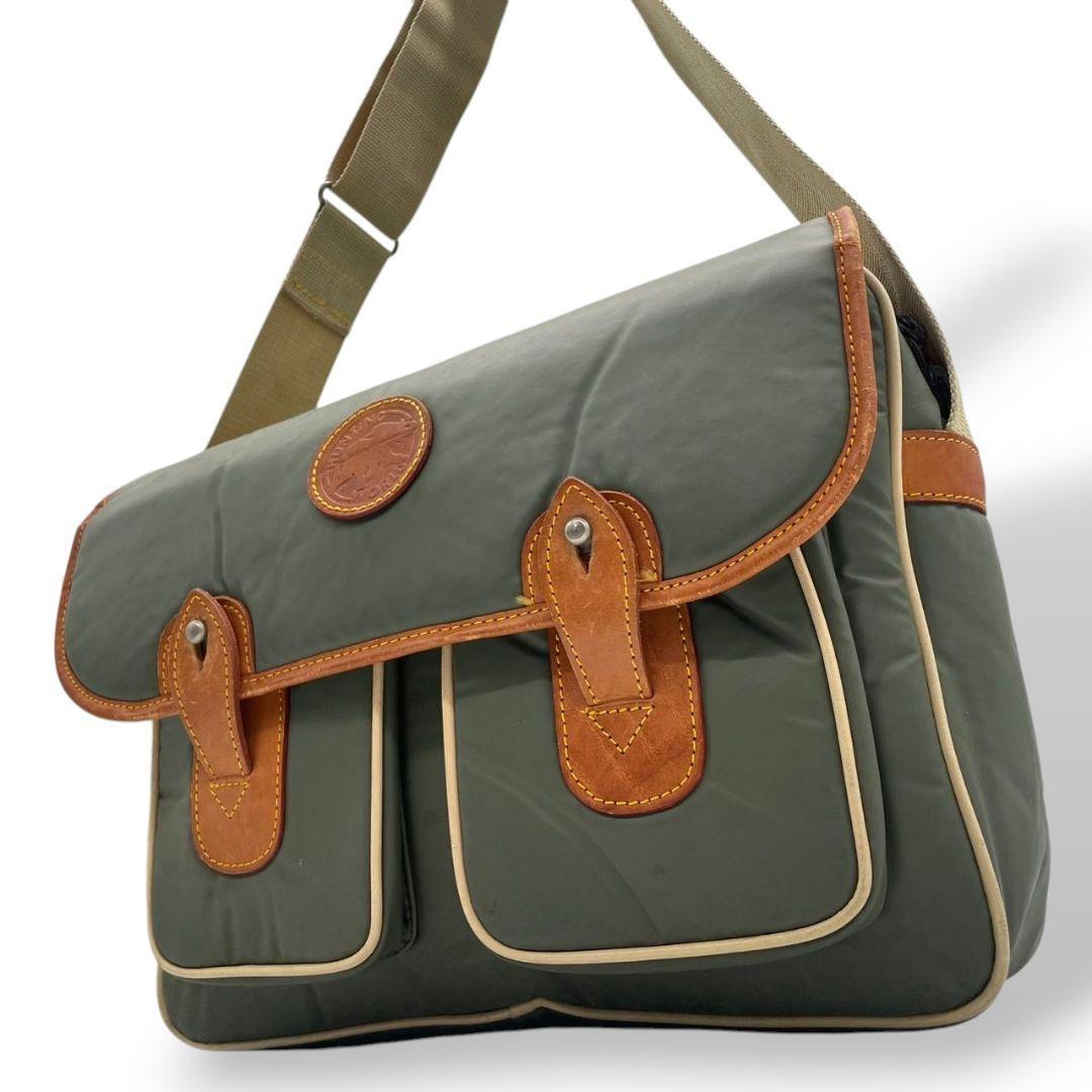 ハンティングワールド　ショルダーバッグ　バチュークロス　ツインポケットs48 ハンティング・ワールドがアイコンの「バチュー・クロス」を刷新、耐候