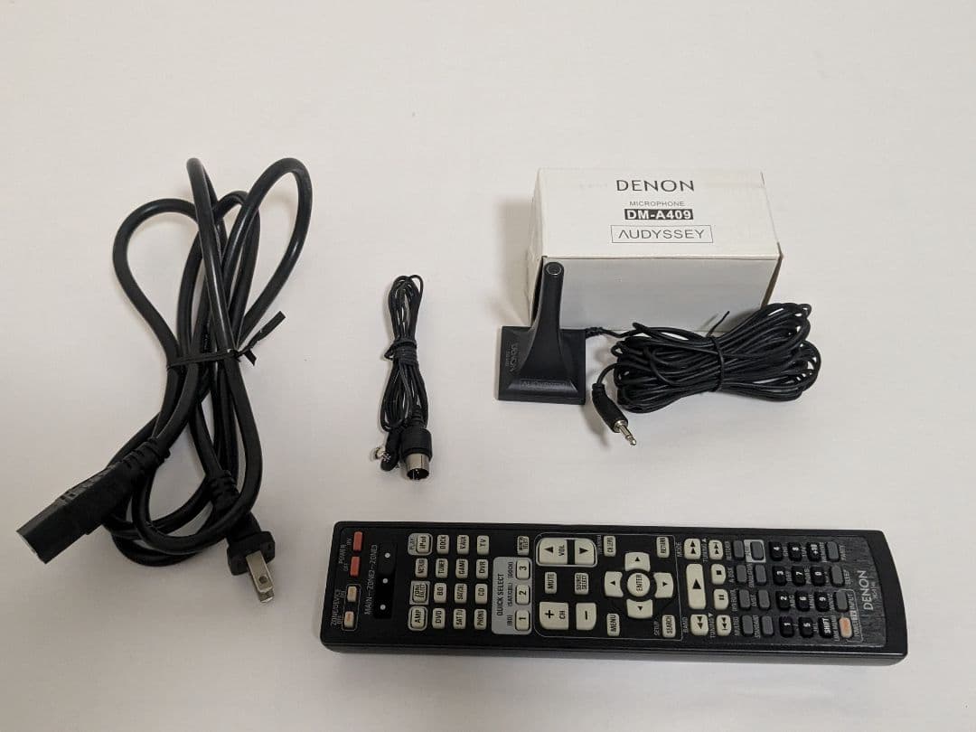 【稼働ジャンク】DENON AVR-1911 7.1ch　脚のプラスチックが割れ