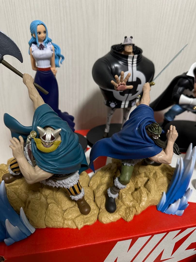 ワンピースフィギュアまとめ売り　箱無し　16体セット