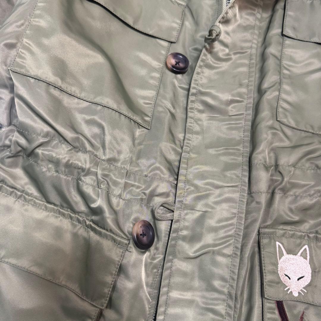 今昔 コンジャク -KON-JAKU- 総刺繍 ナイロン 防寒中綿コート カーキ