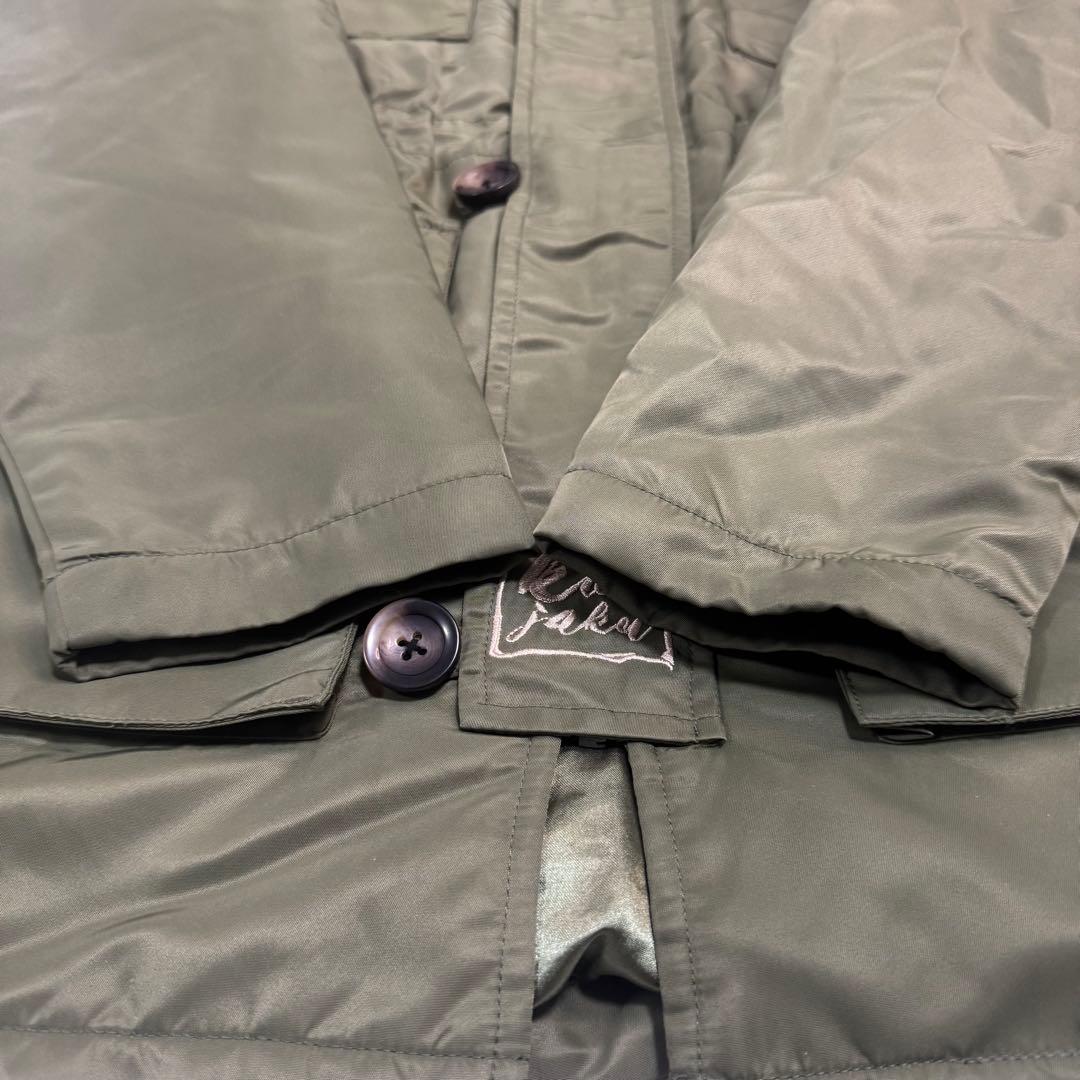 今昔 コンジャク -KON-JAKU- 総刺繍 ナイロン 防寒中綿コート カーキ