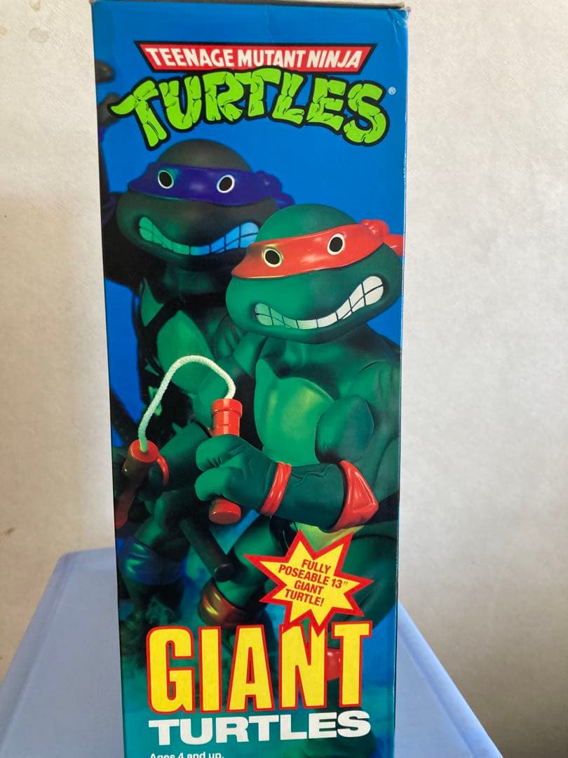 週末セール　タートルズ ジャイアントフィギュア ３体セット。