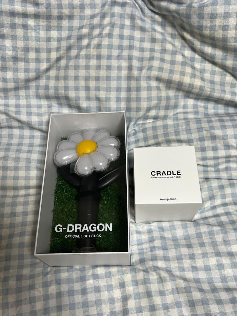 G-DRAGON 公式ペンライト + CRADLE