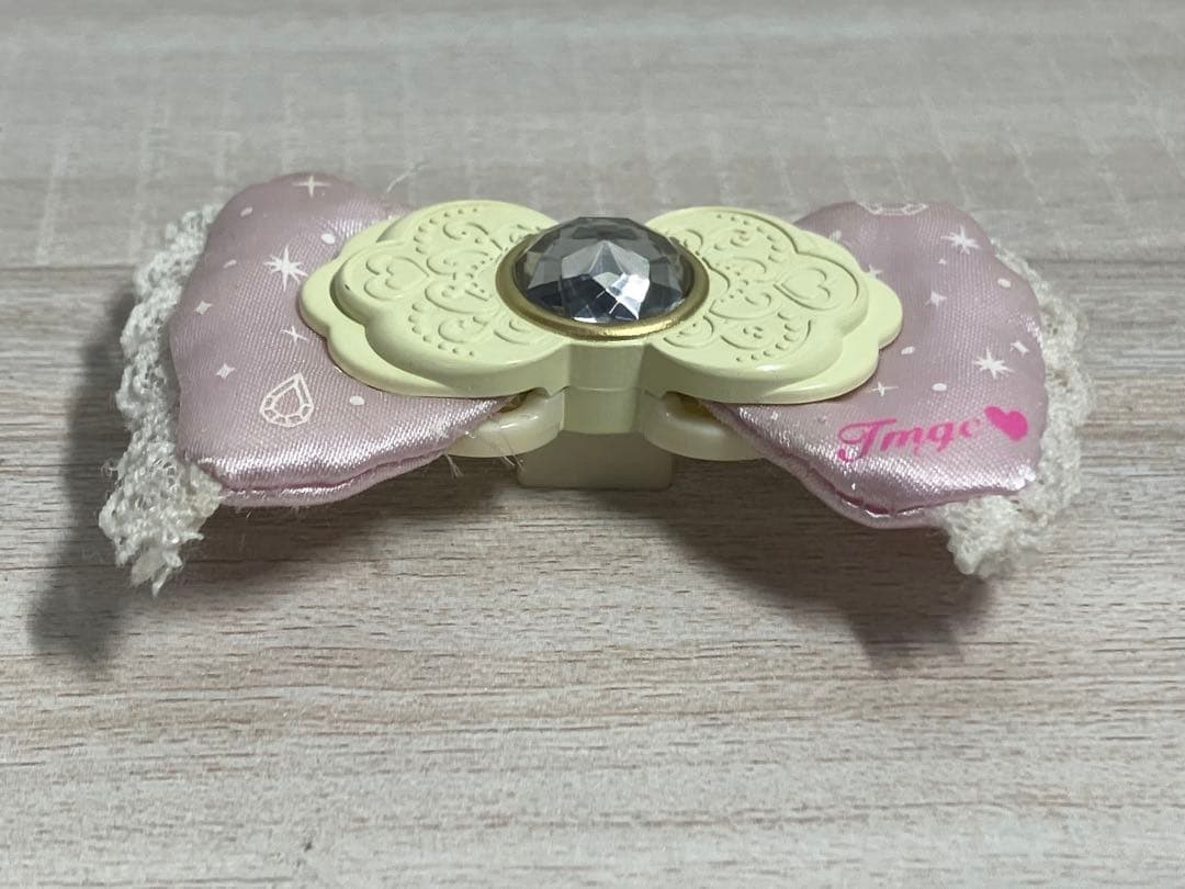 たまデコピアス ゆめみるチェンジリボン　たまごっちピース