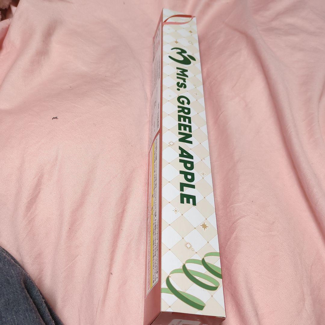 Mrs. GREEN APPLE ドームライト 1個＆タペストリー1個