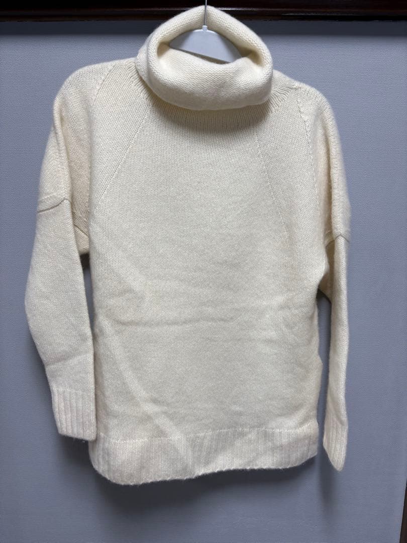 LUYUAN ROSE ルーエンローズ　レディース　ニット 新品 LUYUAN ROSE ルーエンローズ カシミヤ 100% 長袖 ニット セーター