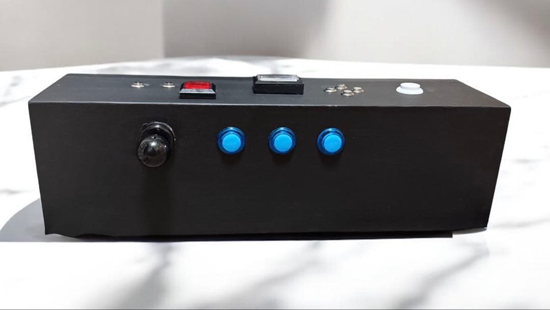 高性能光るパチスロコントローラー　サミタ対応　iPhone．iPadにも新対応！