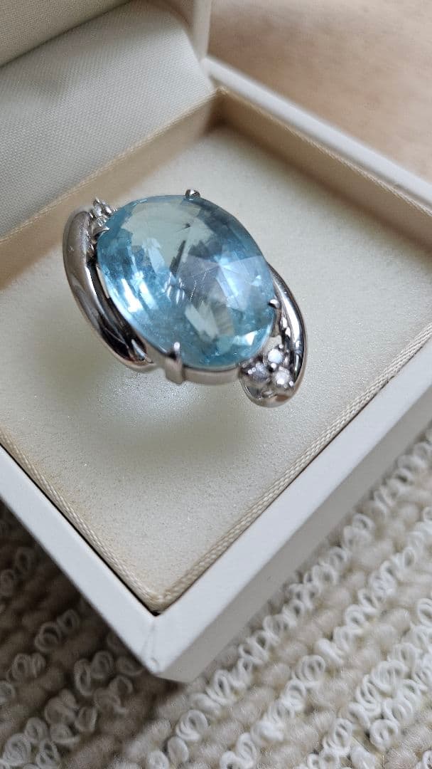大粒アクアマリンリング 24.44ct pt900 指輪 高級ジュエリー 希少