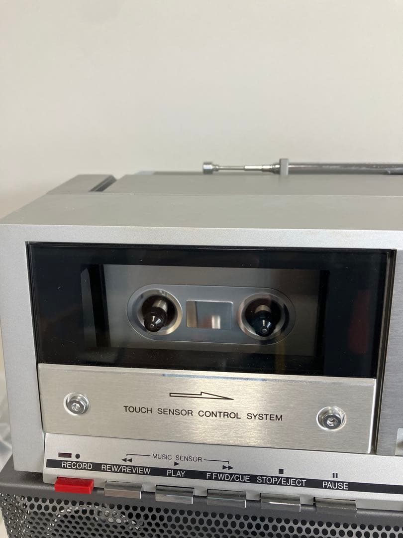 昭和レトロ ラジオ AIWA J88 - メルカリ