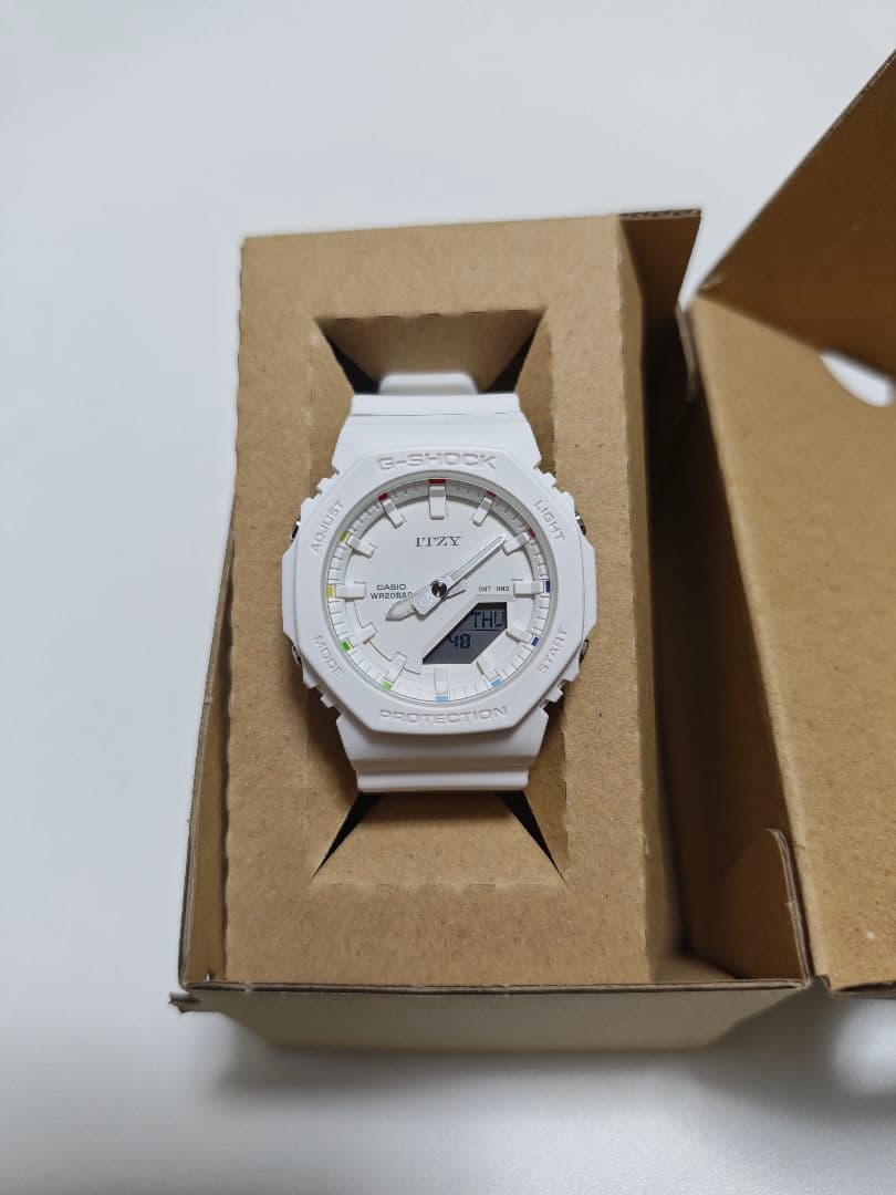 【新品】G-SHOCK GMA-P2100IT-7AJR ITZYコラボモデル 楽天市場】G-SHOCK コンパクトサイズ ITZY コラボレーションモデル GMA