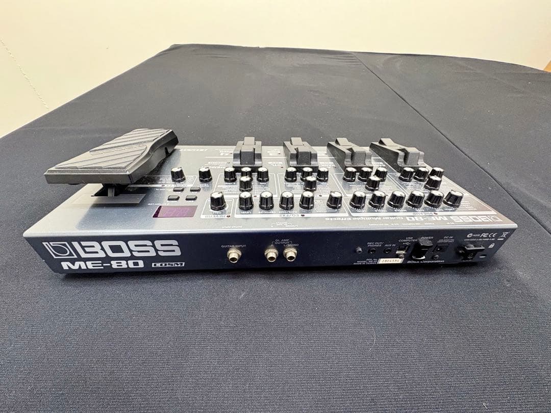 BOSS ME-80 マルチエフェクター 【動作確認済み】
