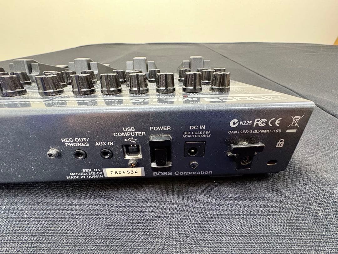 BOSS ME-80 マルチエフェクター 【動作確認済み】