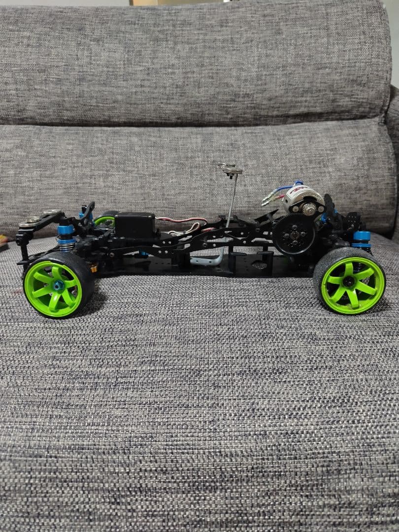 SakuraD5　MR RRシャーシ　２台セット　RaveDナックル欠品あり