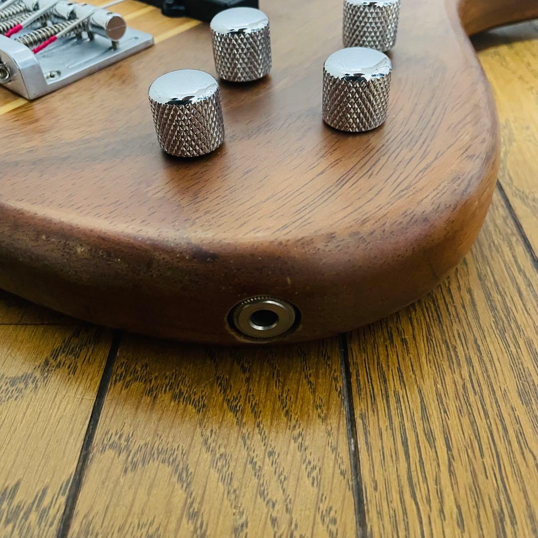 9653 WASHBURN T24 エレキベース 送料無料 匿名配送 - メルカリ