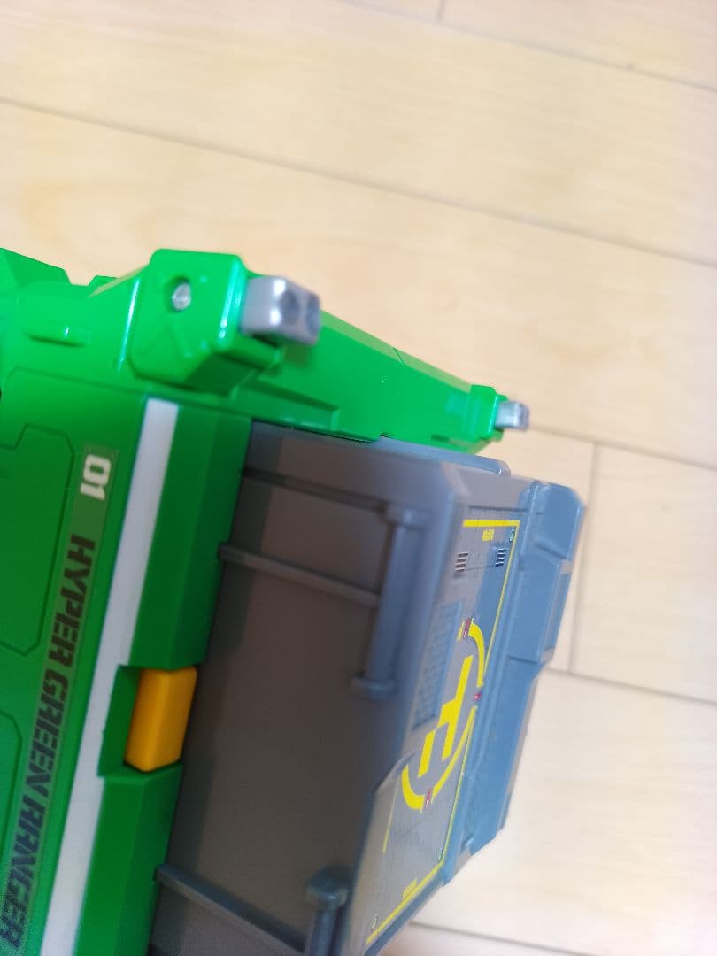 トミカ　 ハイパーグリーンレンジャー3号 レンジャートレーラー ハイパーシリーズ