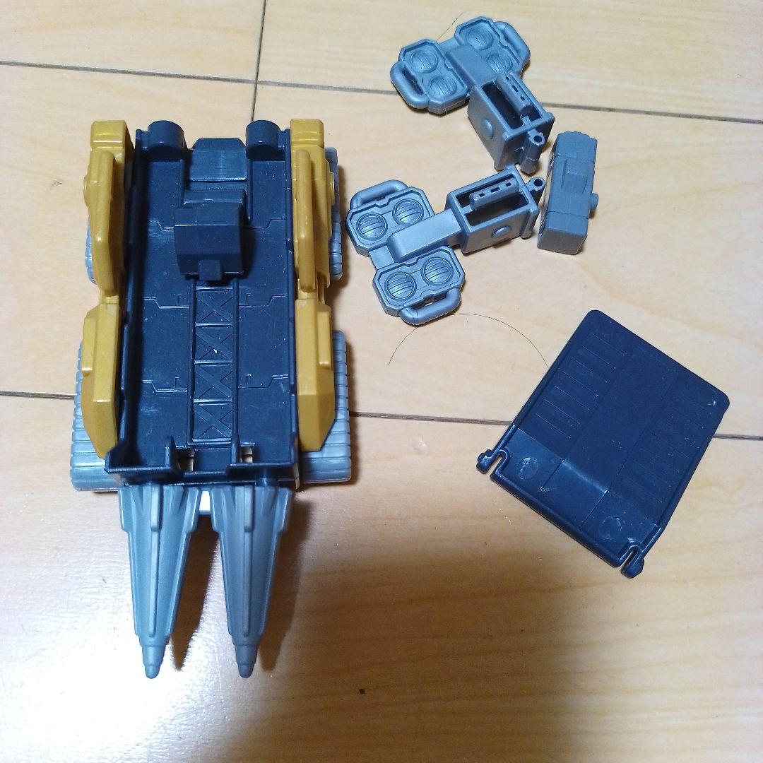 トミカ　 ハイパーグリーンレンジャー3号 レンジャートレーラー ハイパーシリーズ