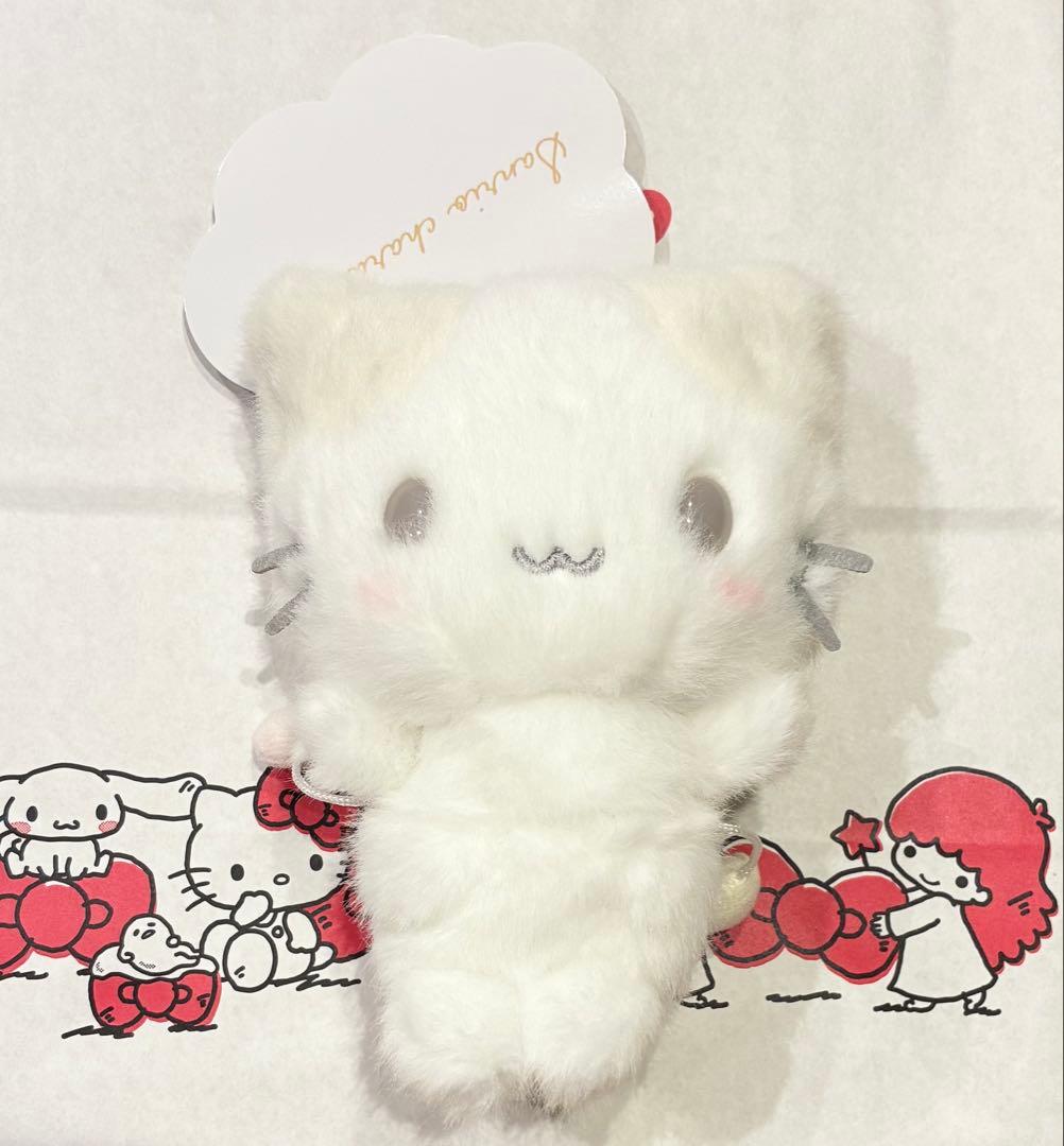 サンリオ しろふわ雲 マスコットホルダー マシュマロみたいなふわふわ