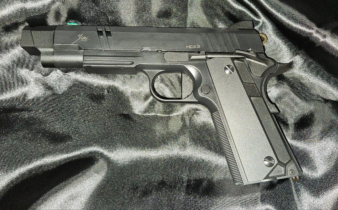 トイガン Carbon8 HELLCAT 4.3 Black Kitty レビュー】驚異のキレ！Co2ガスガン Black Kitty HELLCAT4.3 Zwey