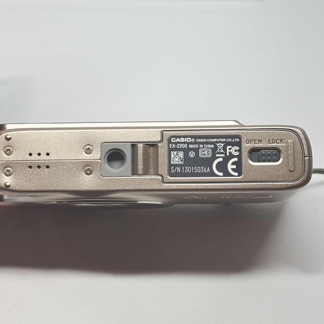 CASIO EXILIM EX-Z200 デジタルカメラ 動作確認済 平成レトロ