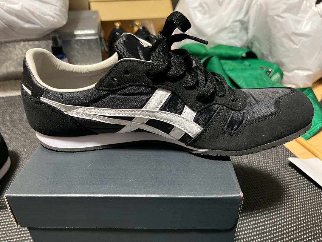 【一回のみ着用】オニツカタイガー セラーノ 27.5cm 購入日付記載領収書有り