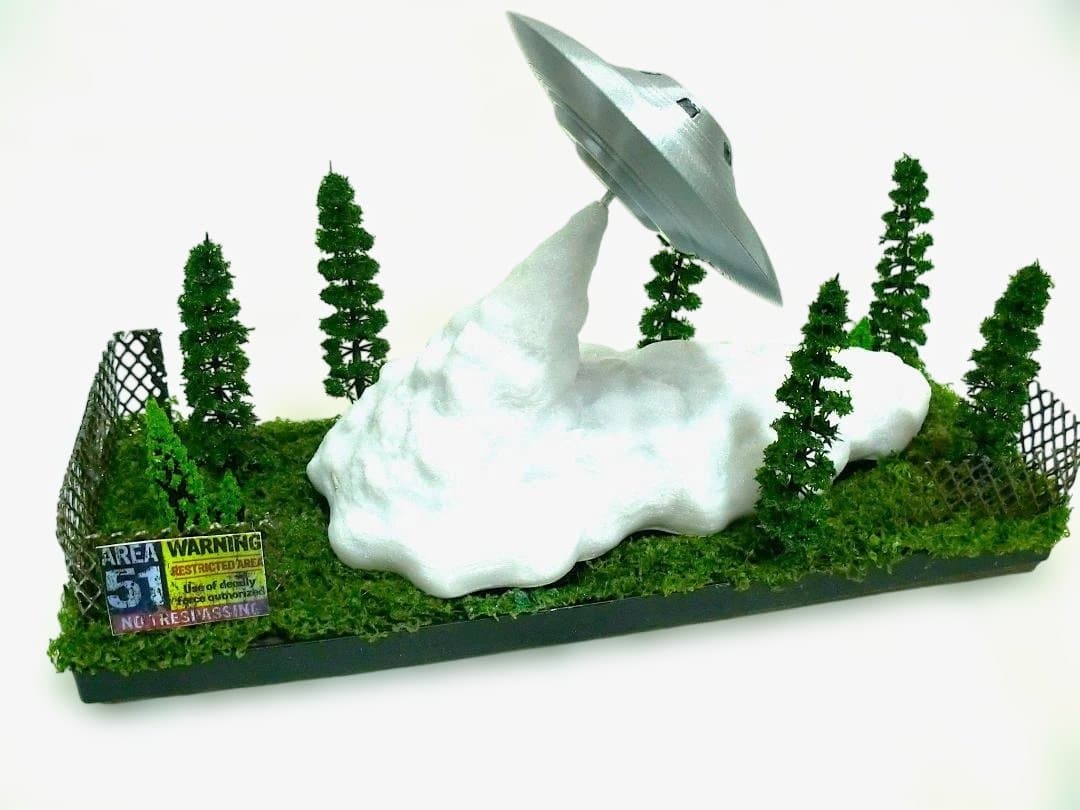 エリア51UFOジオラマシリーズ火炎放射グレイフィギュアセット - メルカリ