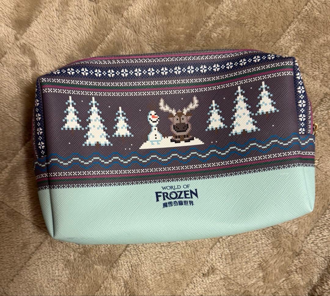 香港ディズニーランド　ワールドオブフローズン　ホテル　デコレーションセット